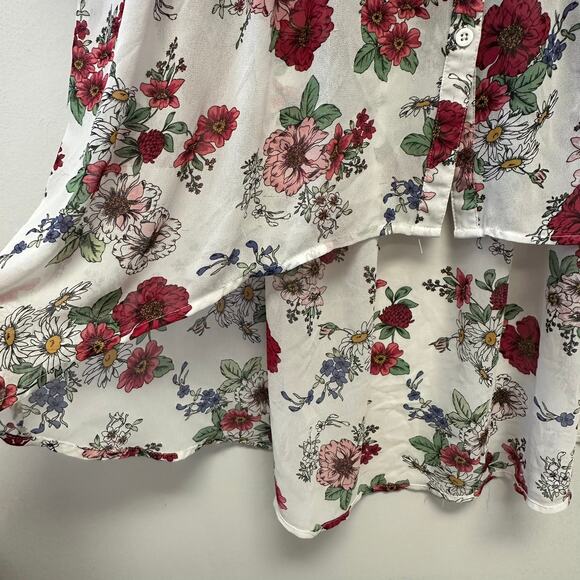 Torrid Floral Short Sleeve Top - Red and White - Picture 5 of 8